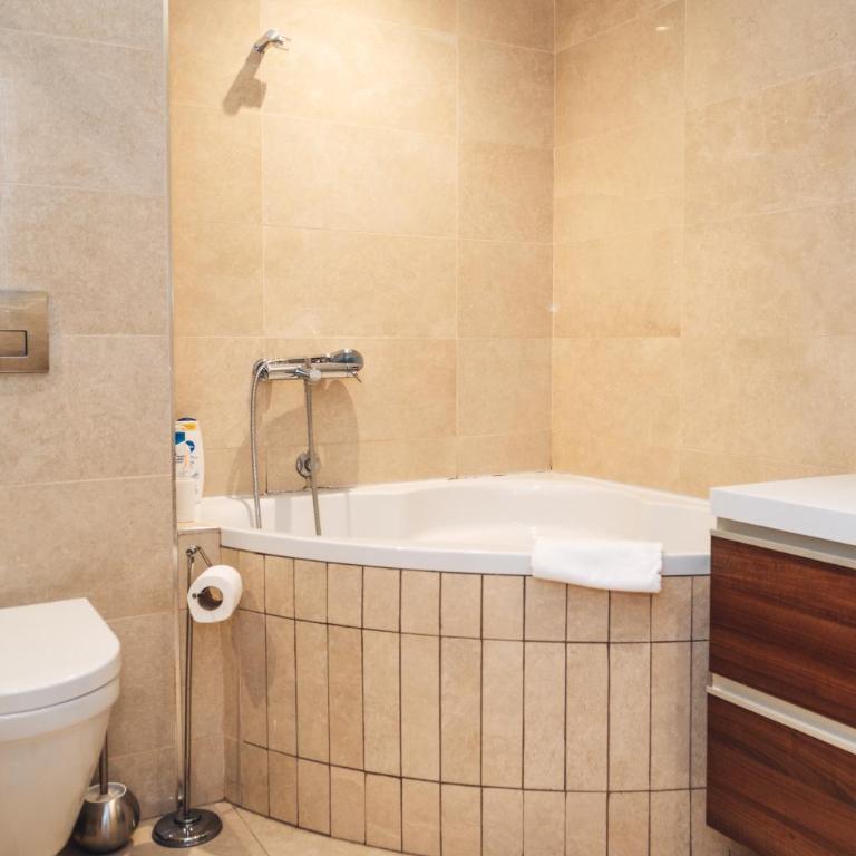 Crown Central three bedroom Apartment - Apartman sa 3 Spavaće Sobe - 40