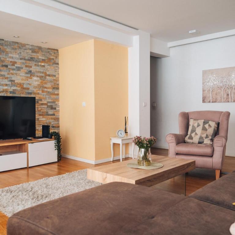 Crown Central three bedroom Apartment - Apartman sa 3 Spavaće Sobe - 44