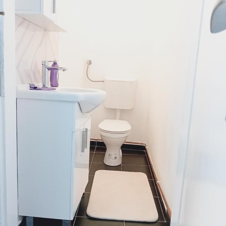 Floki studio in the center - Two-Bedroom Apartment - 18