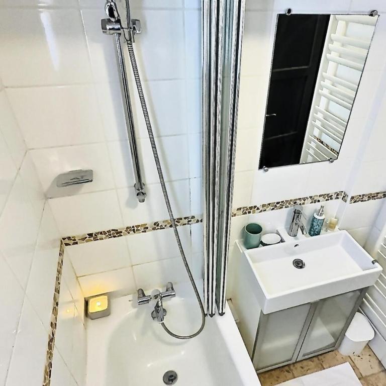 Résidence Le Lac - Appartement 3 pièces pour 8 personnes à Tignes, proche des pistes et des commerces dans le quartier du Lac. Situé au 4ème étage MAE-1682 - Appartement - 14