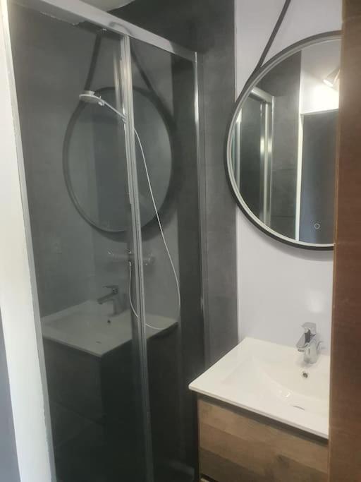 Appartement pour 1 à 4 Pers Terrasse et Parking - Studio Supérieur - 4