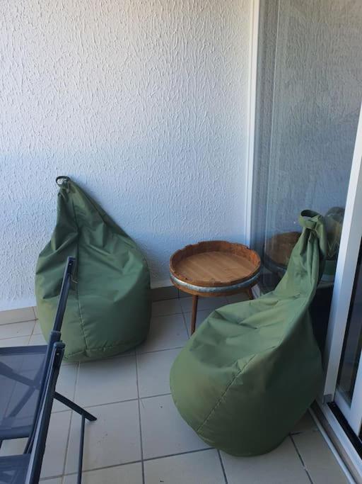 Appartement pour 1 à 4 Pers Terrasse et Parking - Studio Supérieur - 7