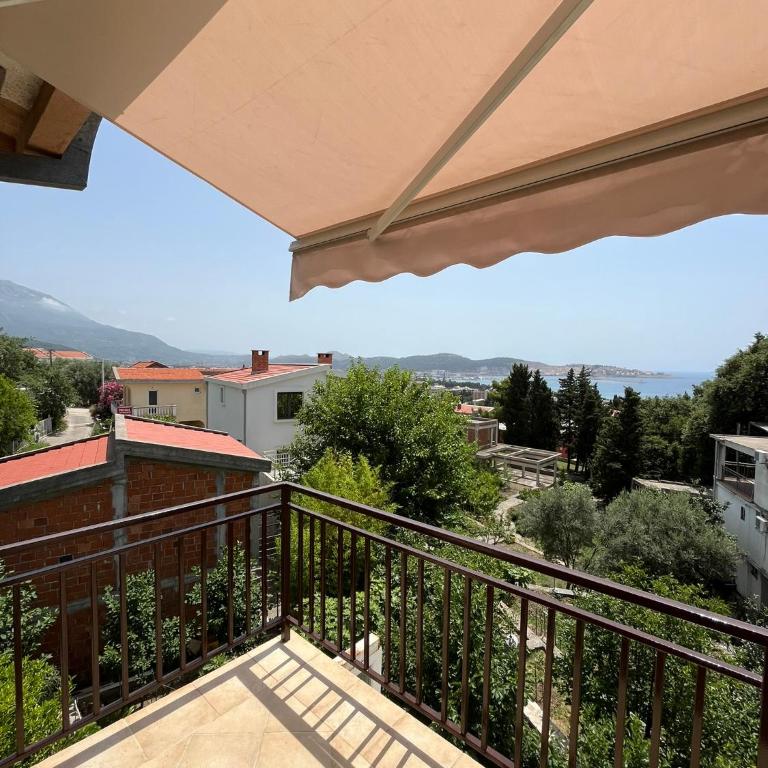 Guest house Bracovic - Apartment mit 2 Schlafzimmern, einem Balkon und Meerblick - 16