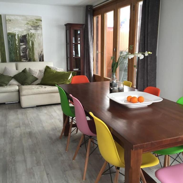 Jangilau - Large, triple aspect apartment in central Morzine - Three-Bedroom Apartment - 6