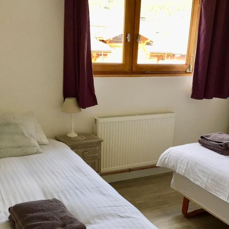 Jangilau - Large, triple aspect apartment in central Morzine - Three-Bedroom Apartment - 23