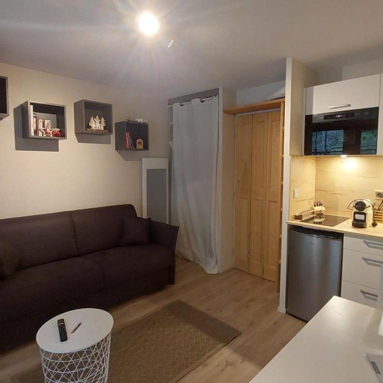 Studio au pied des remontées/wifi/smart TV/parking - Apartamento de 1 dormitorio - 2