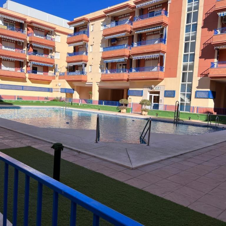 Apartamento con piscina en Torrox Costa, Málaga - Two-Bedroom Apartment - 10