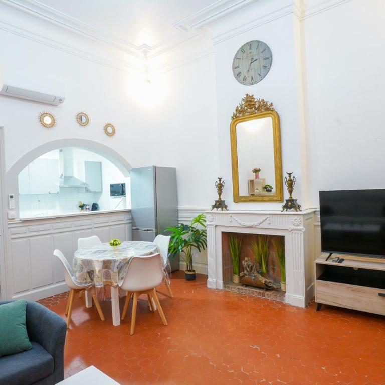 Appartement du Forum,La gare, 50 m2 , Climatisation, Garage, Cour - Appartement 1 Chambre - 7