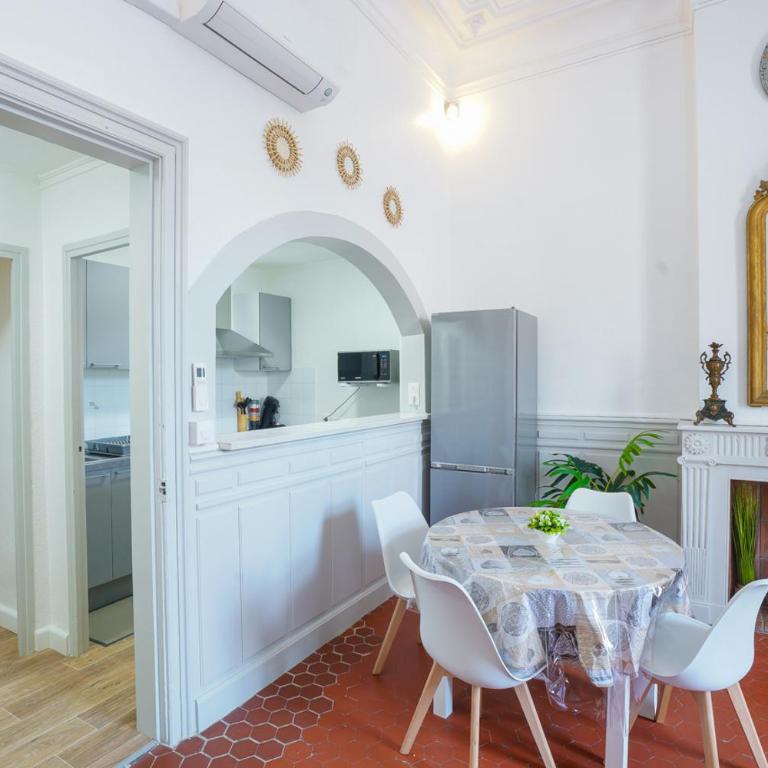 Appartement du Forum,La gare, 50 m2 , Climatisation, Garage, Cour - Appartement 1 Chambre - 9