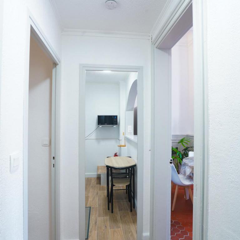 Appartement du Forum,La gare, 50 m2 , Climatisation, Garage, Cour - Appartement 1 Chambre - 15