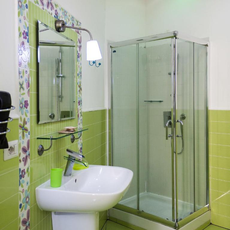 Metropolis B&B - Double or Twin Room - 5