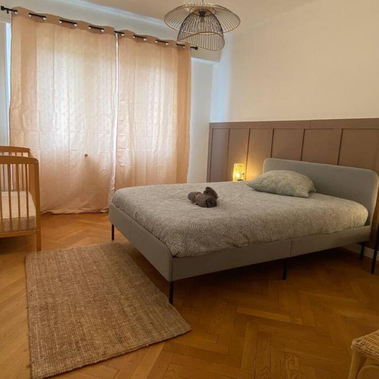 10 min Christmas market and 10min EU Parliament-WiFi-TV - Appartement 2 Chambres - 8
