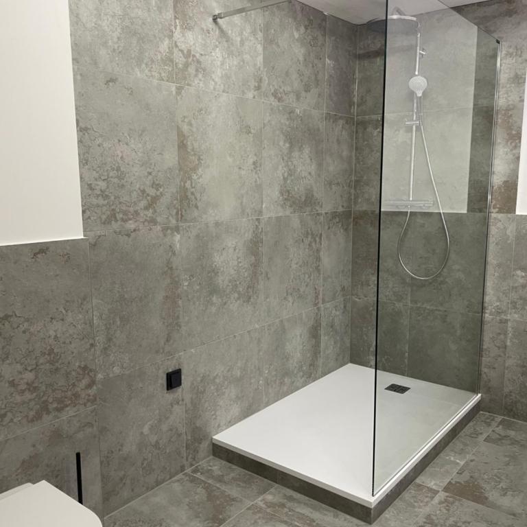 SÖLLHOF Ferienhaus mit 11 Schlafzimmern I großer Gemeinschaftsraum I Skibushaltestelle I 10 Min zum Skigebiet - Ferienhaus - 14