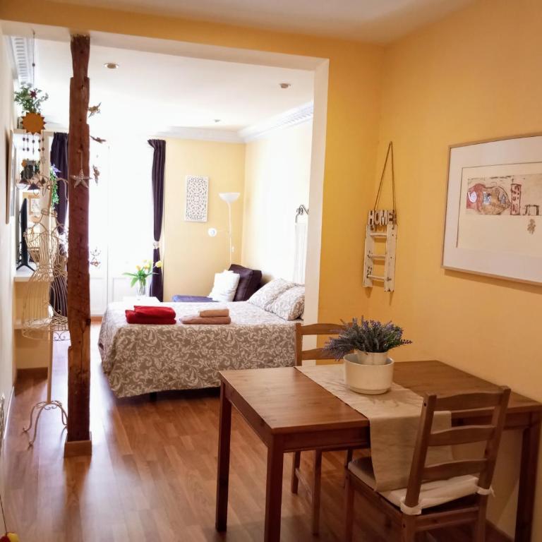 Apartamento en el corazón de Madrid - One-Bedroom Apartment - 2