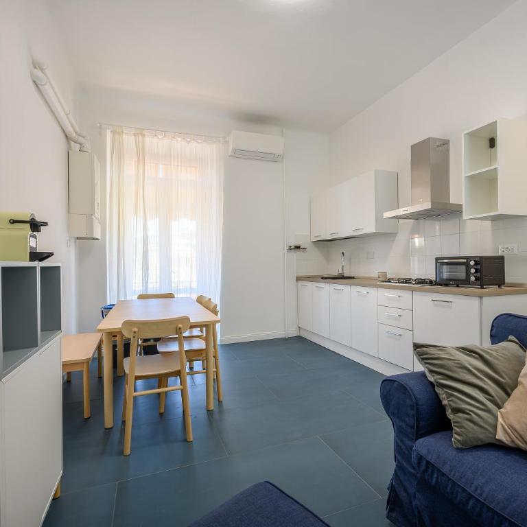 In Fondo al Mar - Three-Bedroom Apartment with Balcony - 10