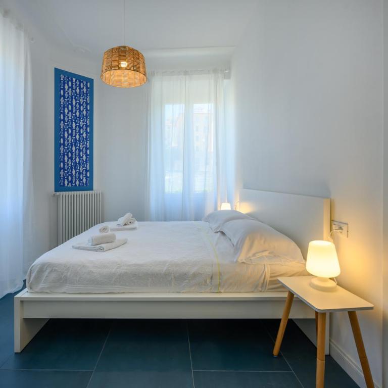 In Fondo al Mar - Three-Bedroom Apartment with Balcony - 18