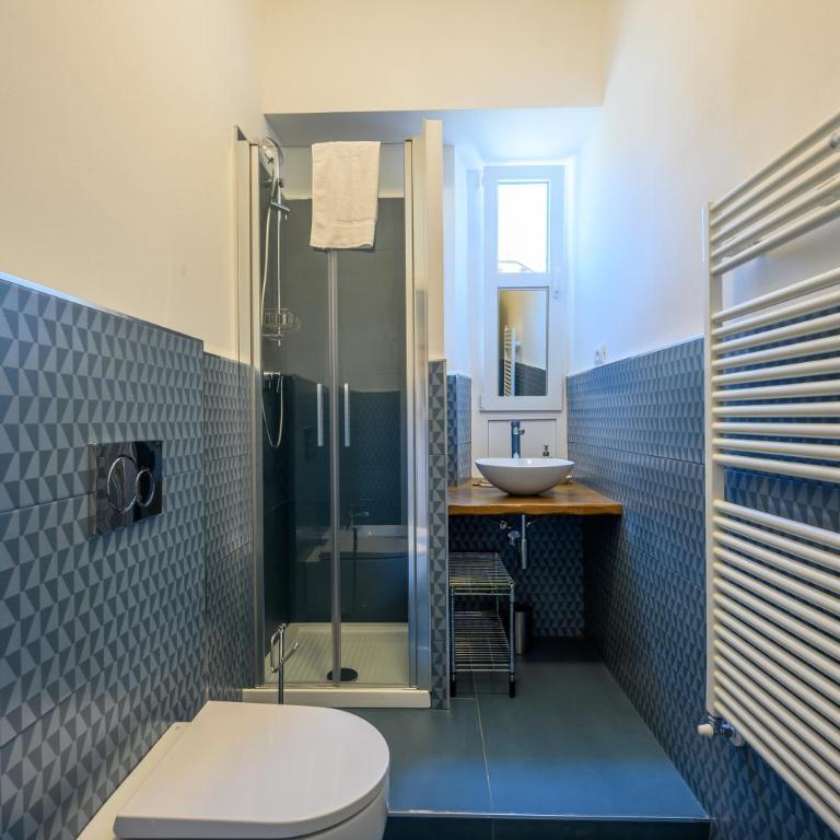 In Fondo al Mar - Three-Bedroom Apartment with Balcony - 20