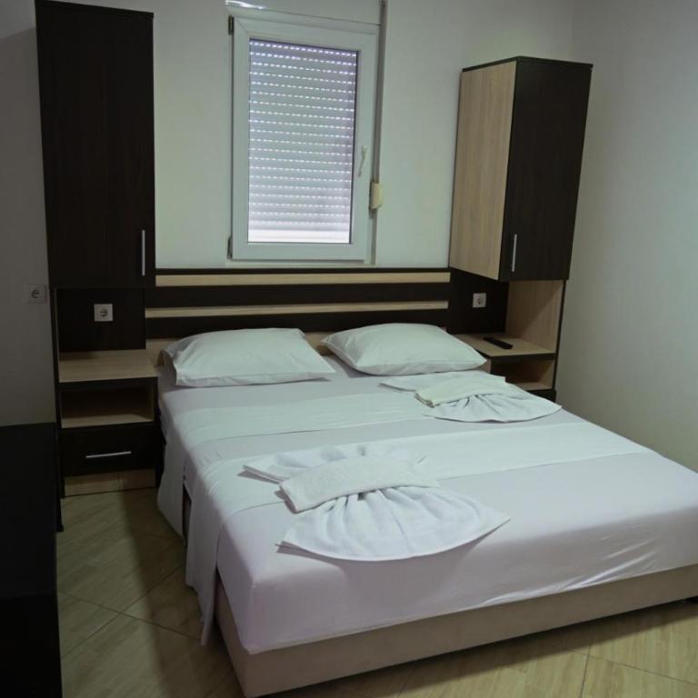 Vukli Apartments - Two-Bedroom Apartment - 4