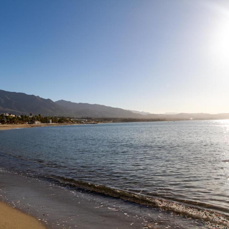 MARBELLA BANUS SUITES - Brand New and Exclusive Banus Port Seafront Flat - Apartamento Deluxe de 2 dormitorios con balcón - 46