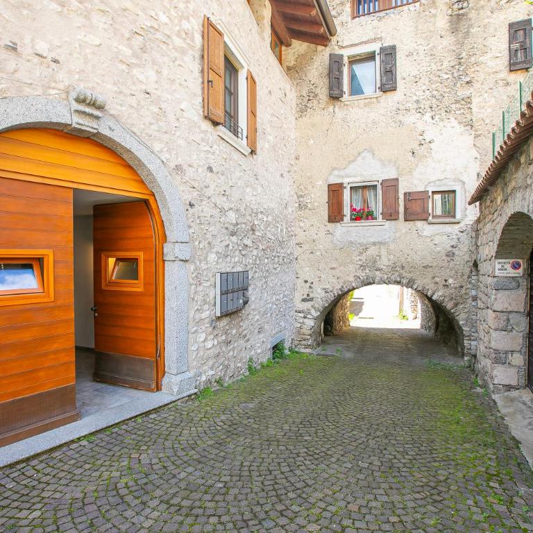 La Madonnina Apartment for 2 in Tenno - Happy Rentals - Appartamento con Vista Montagna - 17
