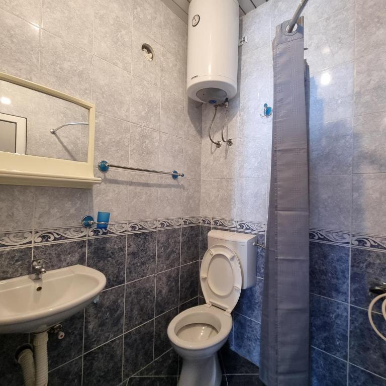 Apartmani Vuković - Trokrevetna Soba sa Terasom - 4