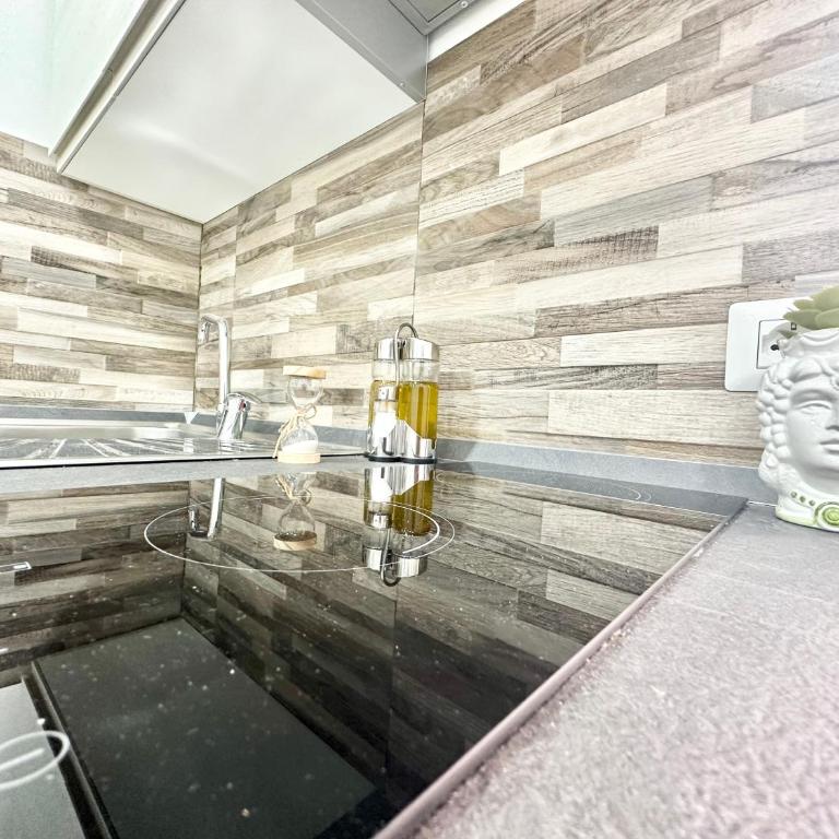 Ale & Andry House - One-Bedroom Apartment - 24