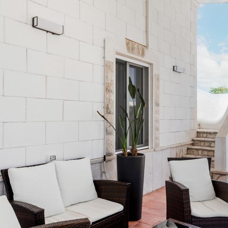 Pietramare Luxury Suites - Family Room with Garden View - 40