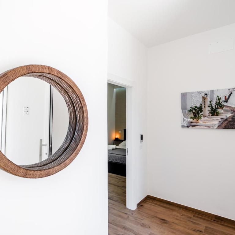 Pietramare Luxury Suites - Queen Room with Garden View - 25