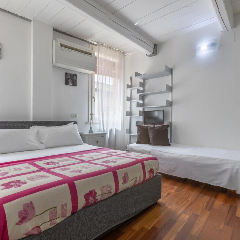 GuestHost - Ferrara Center Bi-Level Beauty Apartment - One-Bedroom Apartment - 8