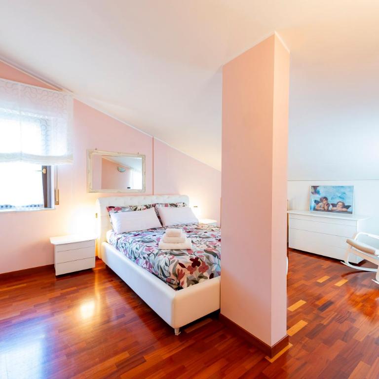 GuestHost - Two-Levels Apartment with Balconies near the Beach - Appartamento con 1 Camera da Letto - 21