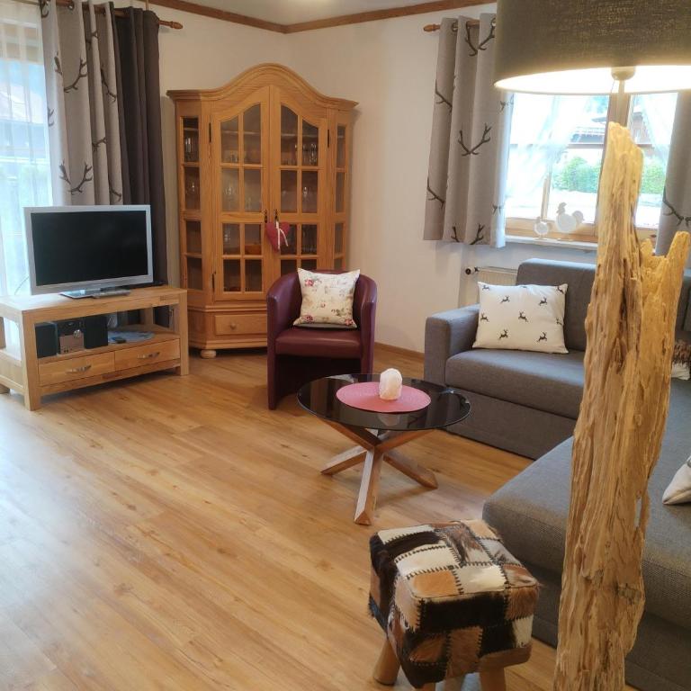 Ferienwohnung Bergkristall - Apartment mit Blick auf die Berge - 2