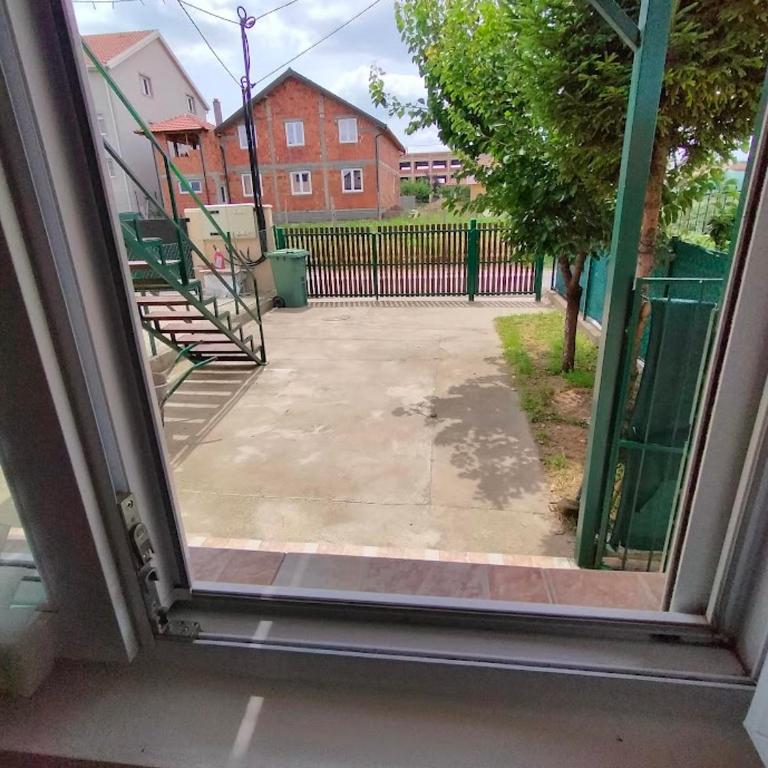 A1 - Airport Belgrade Apartment - Economy Dvokrevetna Soba sa Bračnim Krevetom - 11