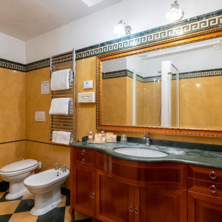 Hotel Hiberia - Suite - 11