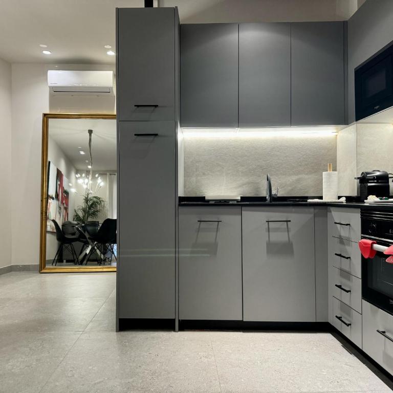 Modern Charm in Barrio Alicante - Apartment with City View - 2