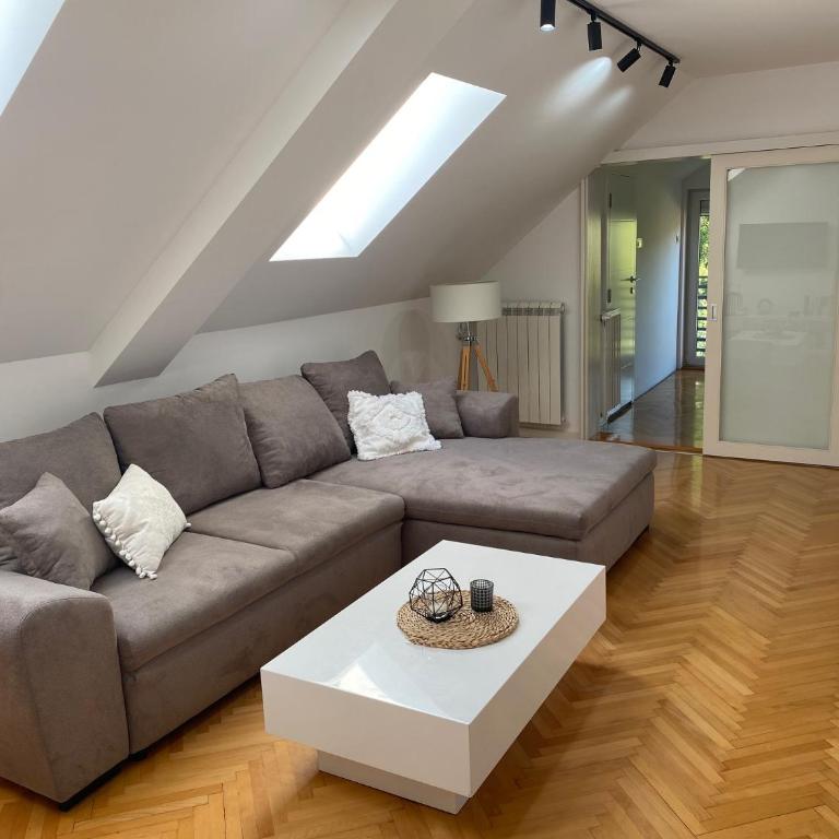 Vila Pobeda - Deluks Apartman sa 3 Spavaće Sobe - 6