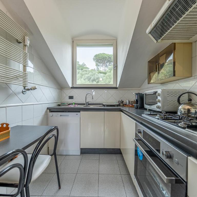 CASA ALESSANDRA Comfort, Wi-Fi e Parcheggio - Appartamento Standard con 2 Camere da Letto - 6