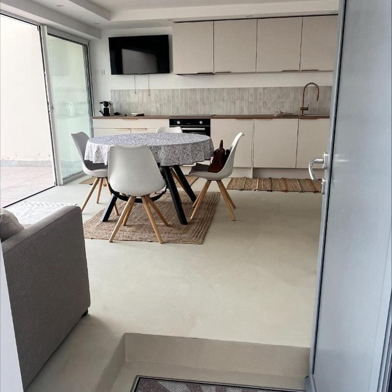 T3 Bandol - Appartement 1 Chambre - 3