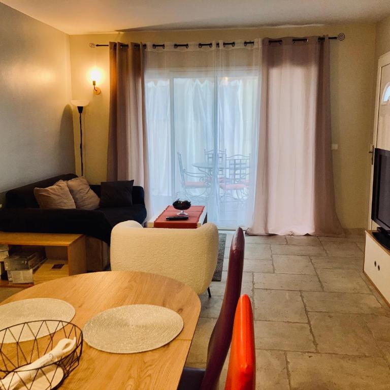 Appartement avec grande terrasse - One-Bedroom Apartment - 3