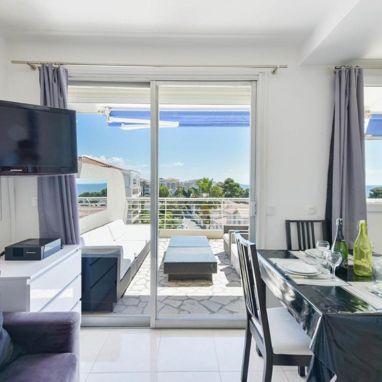 Cozy top-floor 2-Br apartment terrace and sea view - Appartement - 2