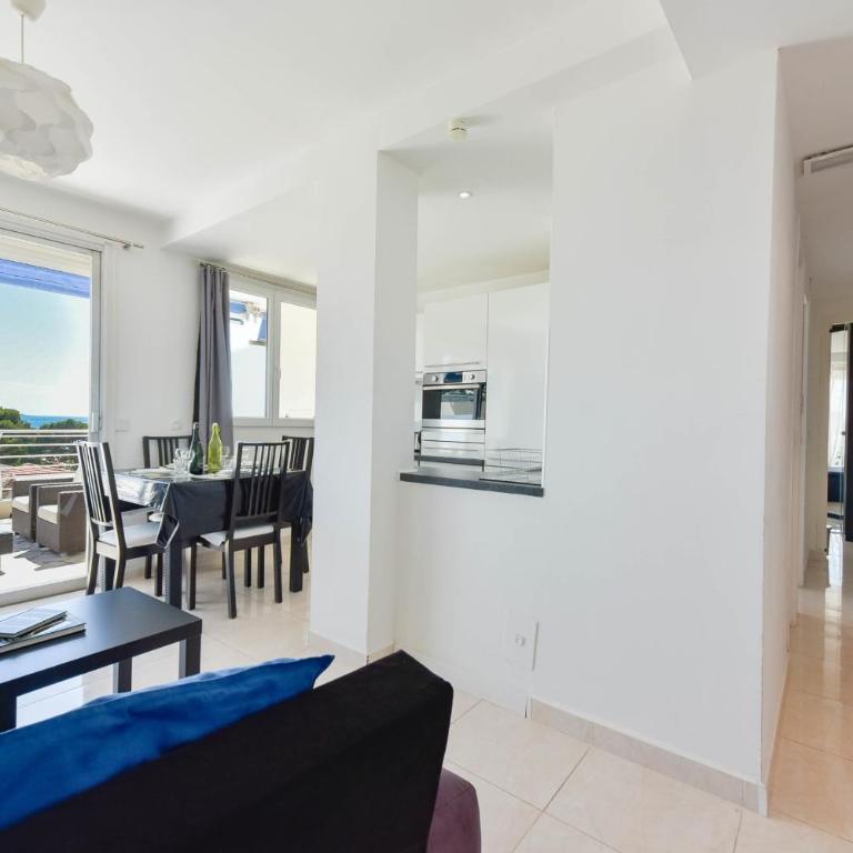 Cozy top-floor 2-Br apartment terrace and sea view - Appartement - 10