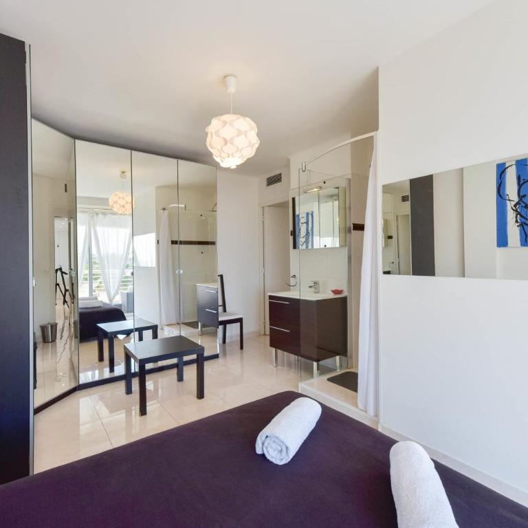 Cozy top-floor 2-Br apartment terrace and sea view - Appartement - 15