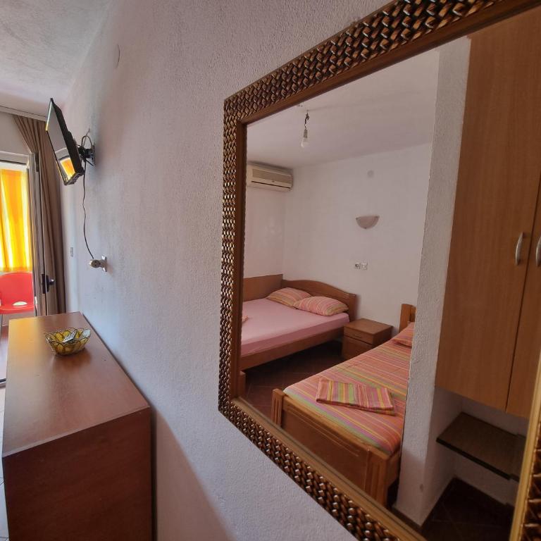 Apartmani Vuković - Trokrevetna Soba sa Terasom - 2