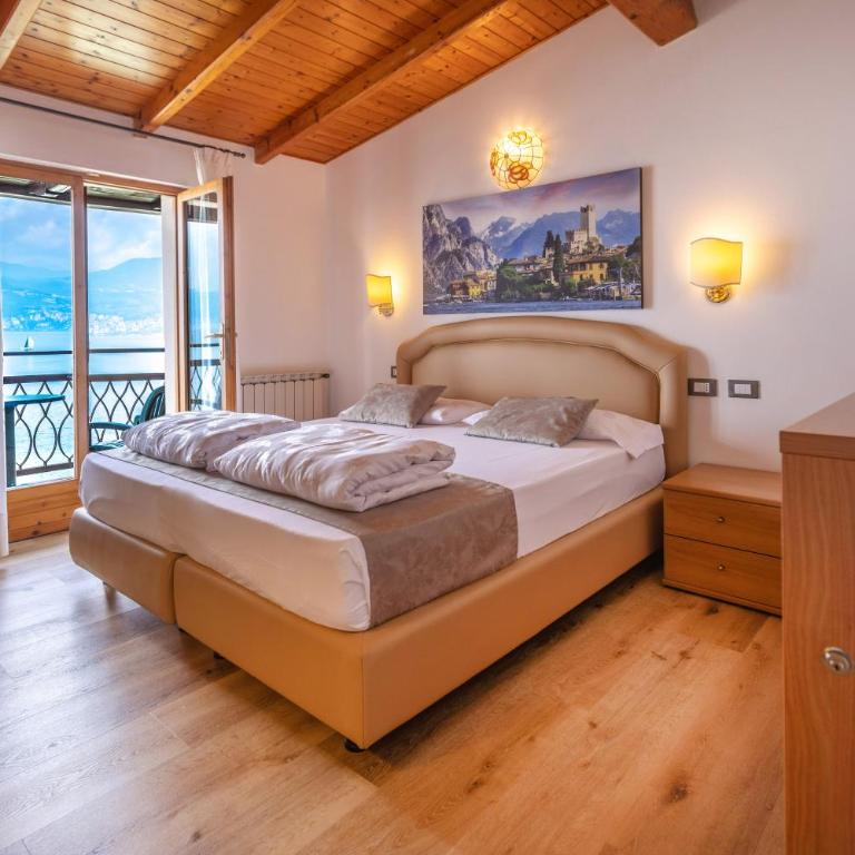 Hotel Rabay - Habitación Doble con vistas al lago - ático - 2