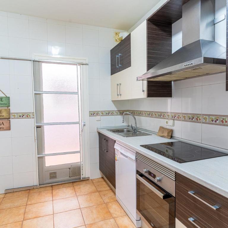 TrendyHomes Villa Africa - Three-Bedroom Apartment - 6