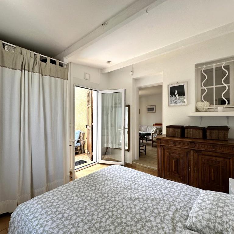 Le Cocon, Appartement pour 2 personnes à 5 minutes de la plage de l'Almanarre à Hyères - Apartment - Erdgeschoss - 19