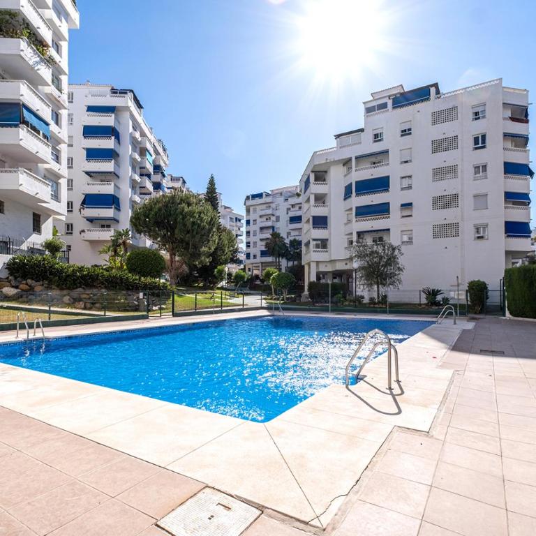 Quality apartment Sleeps 8 Airconditioned Underground parking Ultra fast WiFi - Apartamento de 3 dormitorios - 10