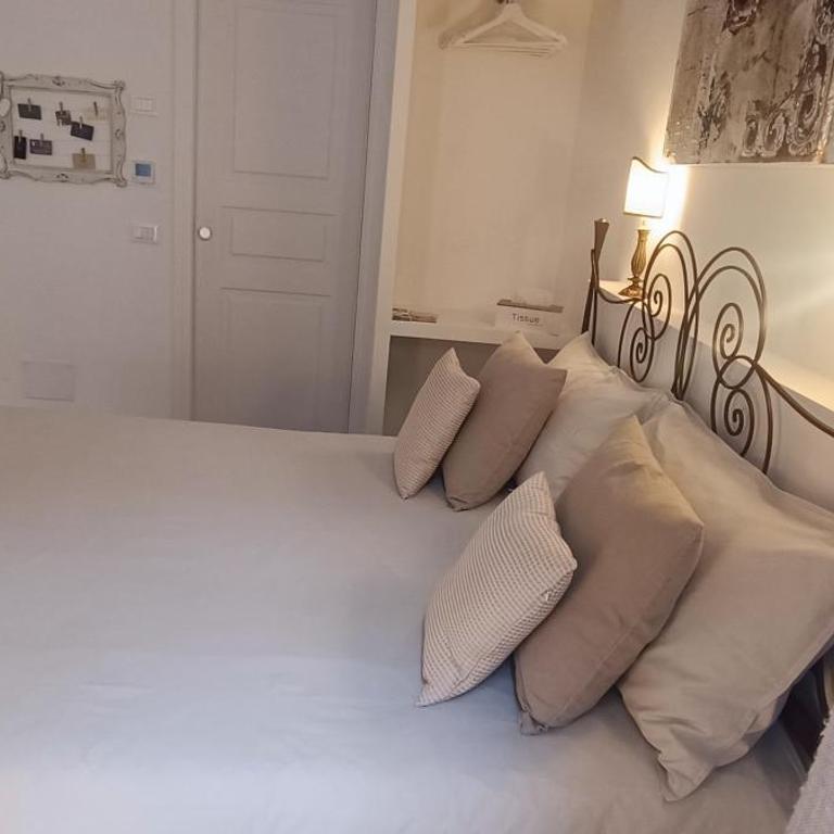 Carducci - Deluxe Room - 12