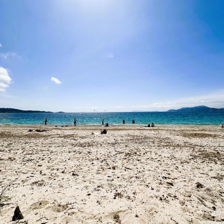Le Cocon, Appartement pour 2 personnes à 5 minutes de la plage de l'Almanarre à Hyères - Apartment - Erdgeschoss - 22