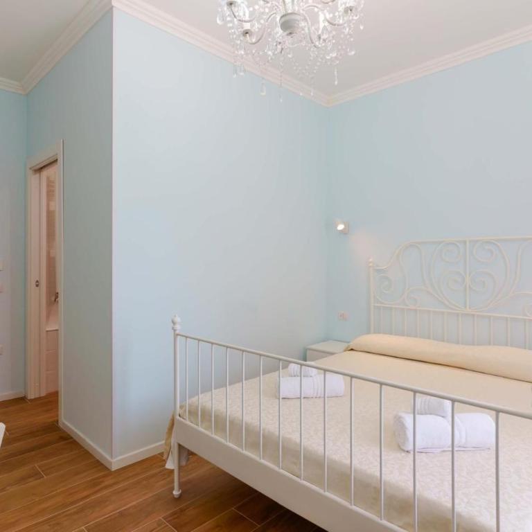 Al Teatro Lirico - Large Double Room - 7
