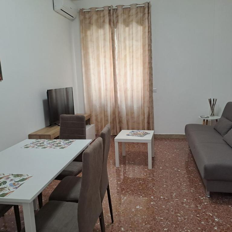 Mauri's Home - CasaMauri - Adiacente Metro C - Appartamento con 2 Camere da Letto e Terrazza - 13